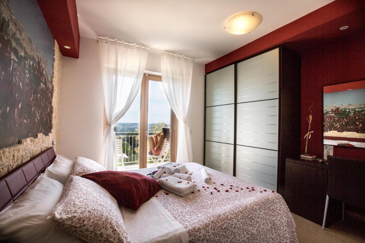 Holiday Residence Belohorizonte Macerata Bagian luar foto